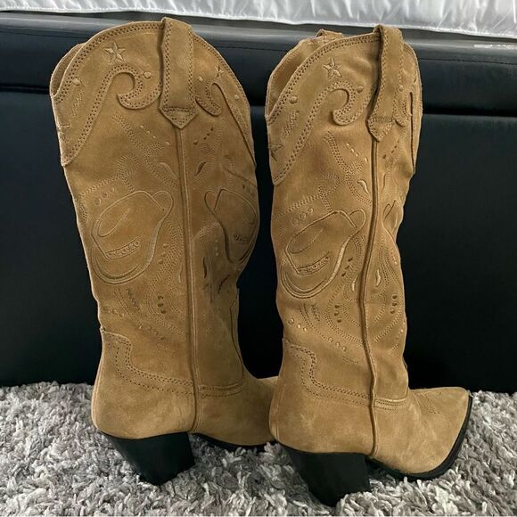 NWT Zara Embroidered Suede Boots - Picture 8 of 12